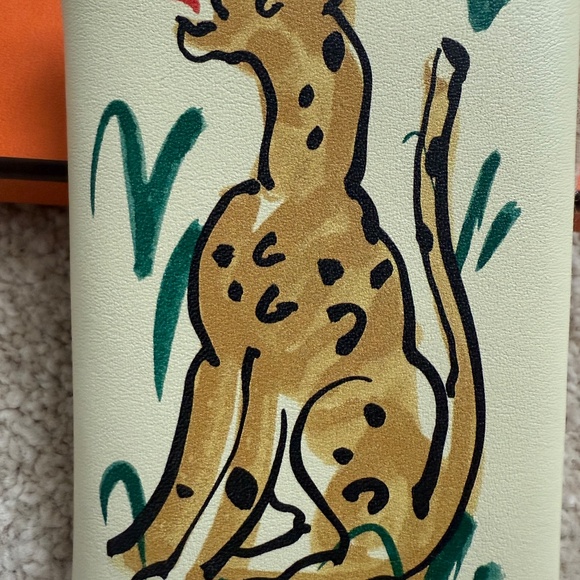 New Limited Edition Hermes 2025 'Spring Panther'  Calvi Duo Card Holder - Picture 4 of 10
